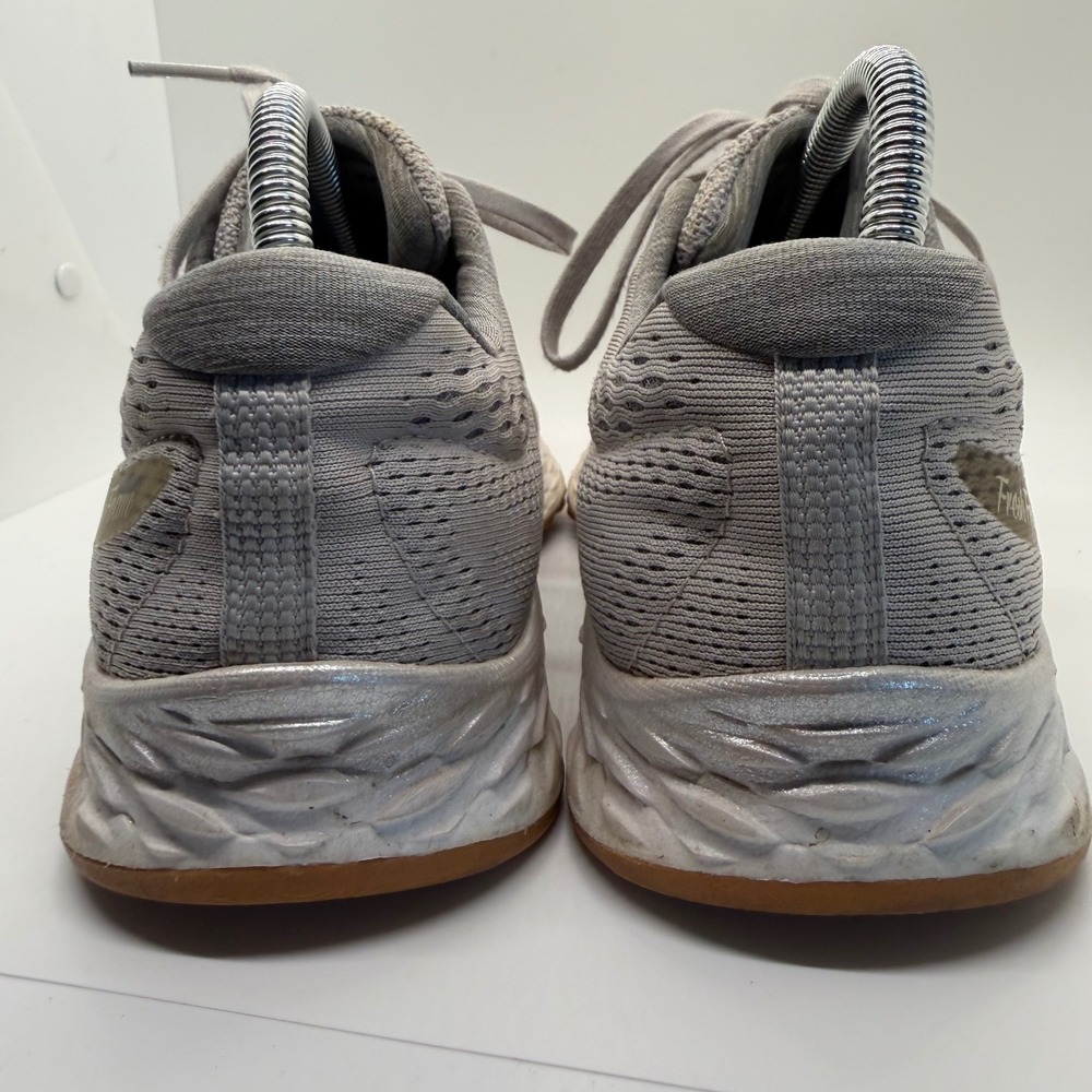 New Balance Arishi v1 Fresh Foam Grey Running Shoes WARISLG1 Womens 9 Gum Sole - Picture 3 of 8